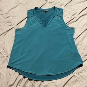 4/$16 Banana Republic Tank L